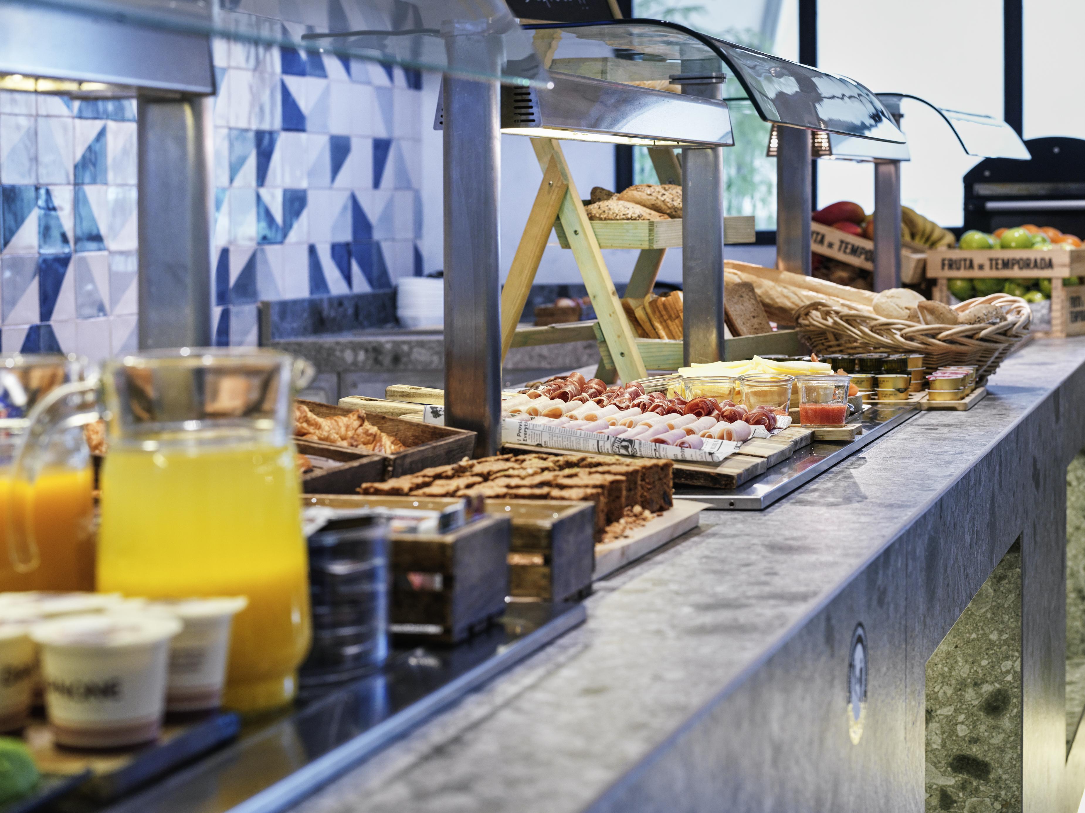 Novotel Sevilla Luaran gambar