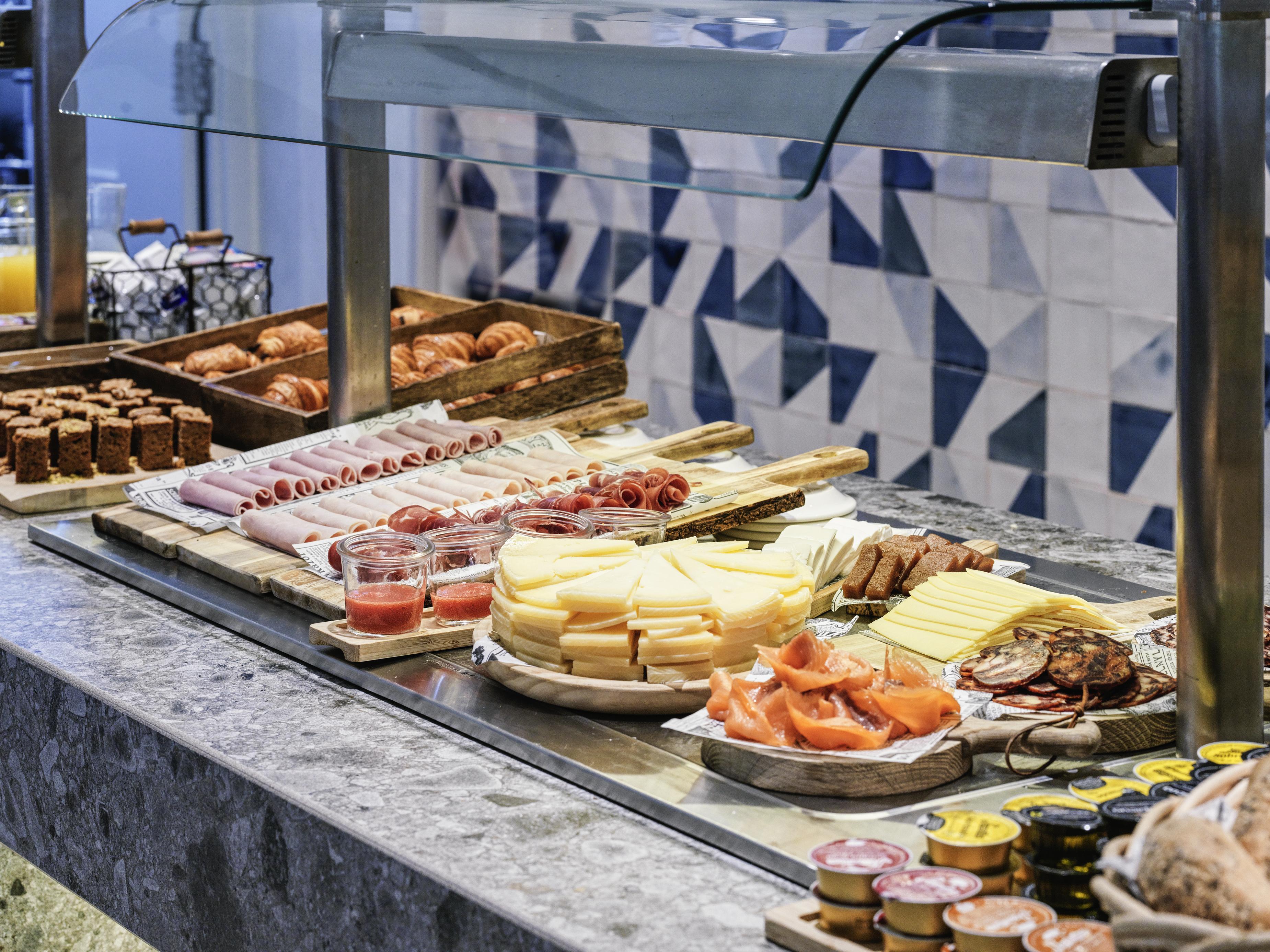 Novotel Sevilla Luaran gambar